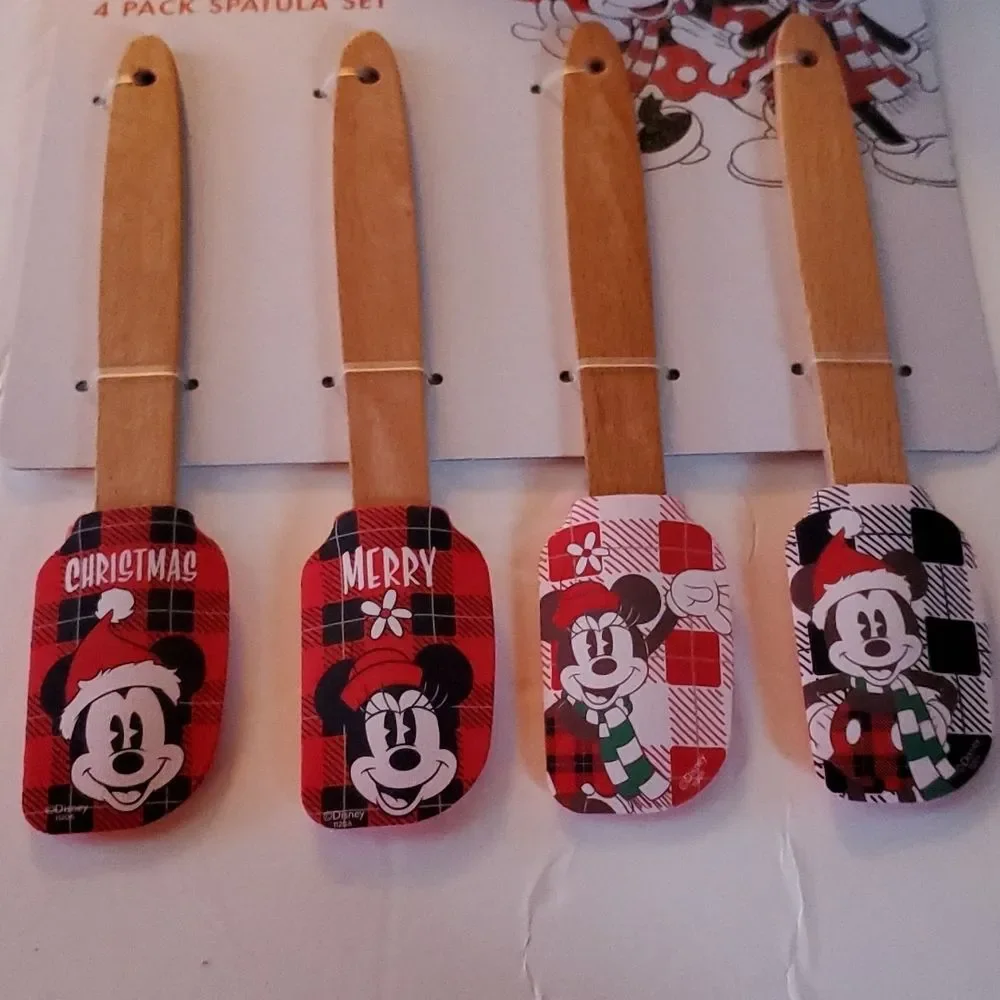 Disney Mickey Mouse Spatula 5 Set Christmas Gingerbread House Pot Holder
